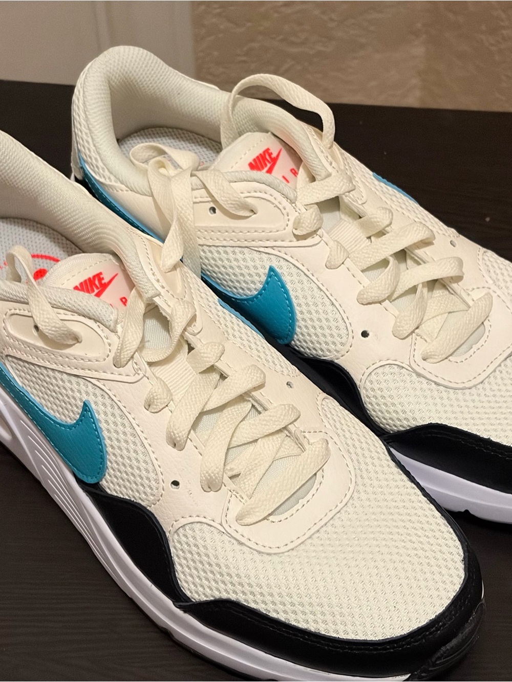 Nike Women’s Air Max SC size 9